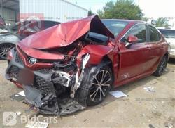 تۆیۆتا کامری